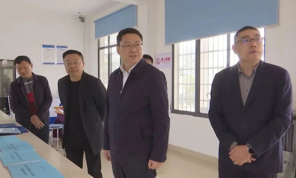 陈远到重点帮扶村开展巩固拓展脱贫攻坚成果“大走访”