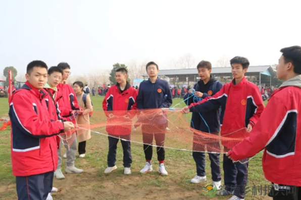接地气!扎稻草人、捕鱼、种菜、犁地……常德这所学校学生变身“小农夫”(图15) image.png