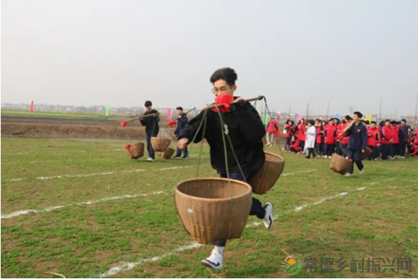 接地气!扎稻草人、捕鱼、种菜、犁地……常德这所学校学生变身“小农夫”(图19) image.png
