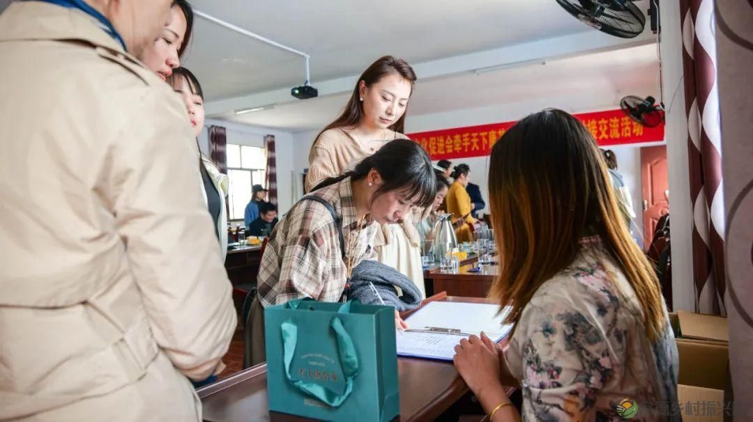 茶山行 | 常德市茶文化促进会牵手天下康茶业开展交流活动(图24) 茶山行 | 常德市茶文化促进会牵手天下康茶业开展交流活动(图24)