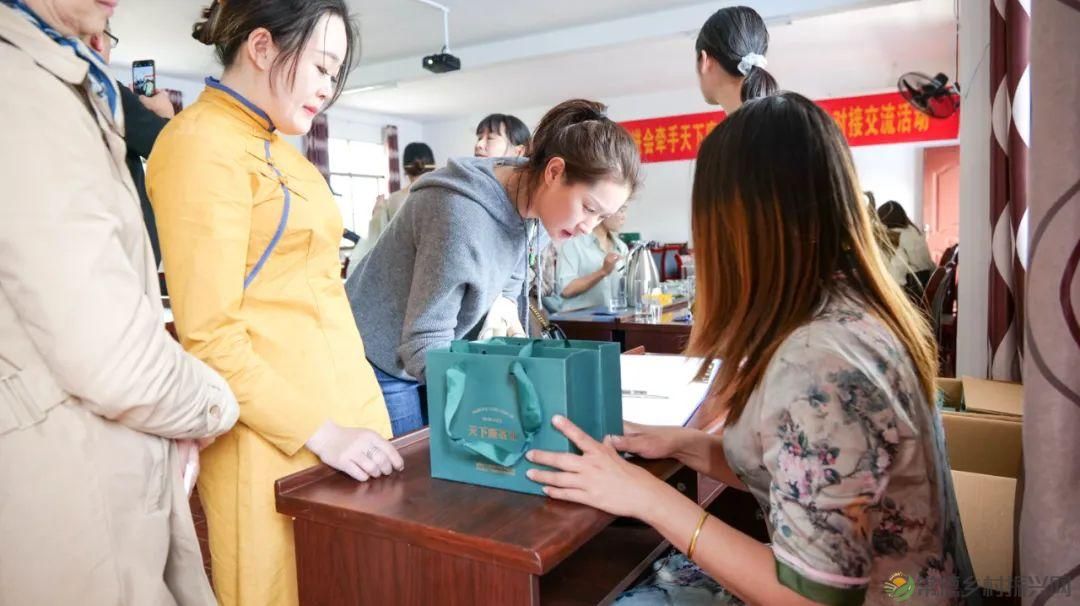 茶山行 | 常德市茶文化促进会牵手天下康茶业开展交流活动(图25) 茶山行 | 常德市茶文化促进会牵手天下康茶业开展交流活动(图25)