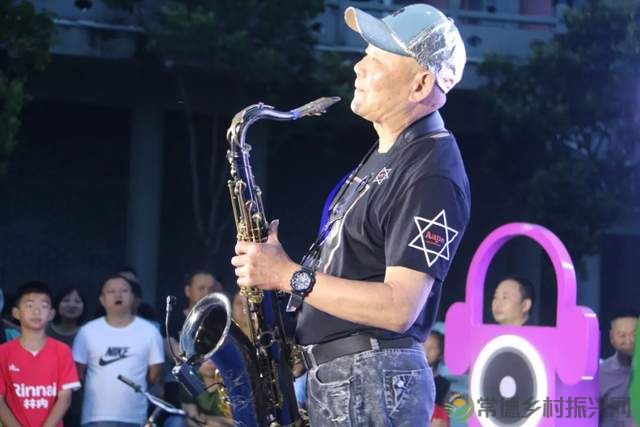 【乐在鼎城】吴碧霞邀请你快来参赛中国常德江南音乐节,还有常德留学博士“励志母亲”周亚松....... (图18) 【乐在鼎城】吴碧霞邀请你快来参赛中国常德江南音乐节,还有常德留学博士“励志母亲”周亚松....... (图18)