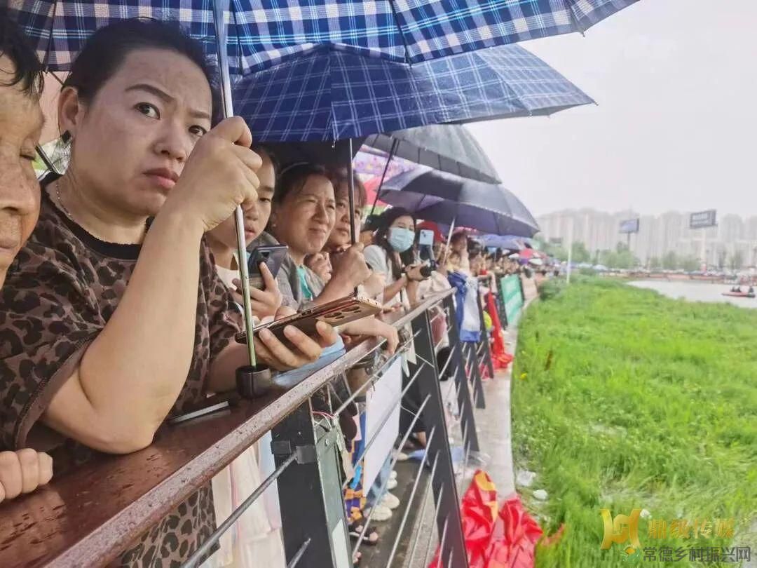 花落谁家?中国•常德鼎城首届阳明湖龙舟赛完美收官(图27) 花落谁家?中国•常德鼎城首届阳明湖龙舟赛完美收官(图27)