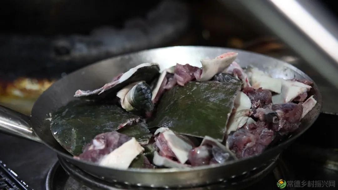 以一钵常德甲鱼 致敬天下父亲(图4) 以一钵常德甲鱼 致敬天下父亲(图4)