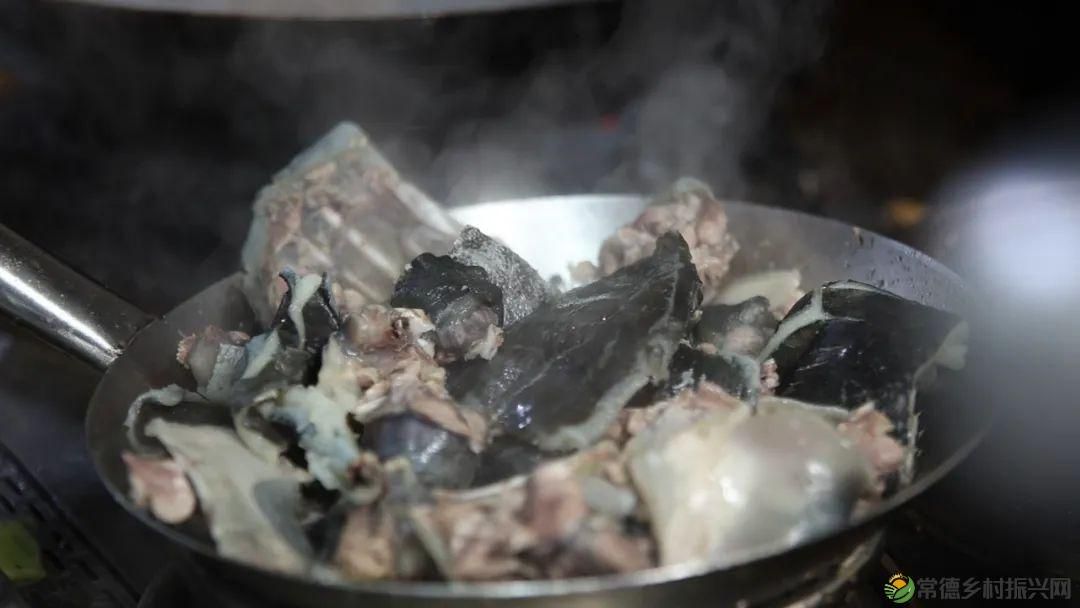 以一钵常德甲鱼 致敬天下父亲(图7) 以一钵常德甲鱼 致敬天下父亲(图7)