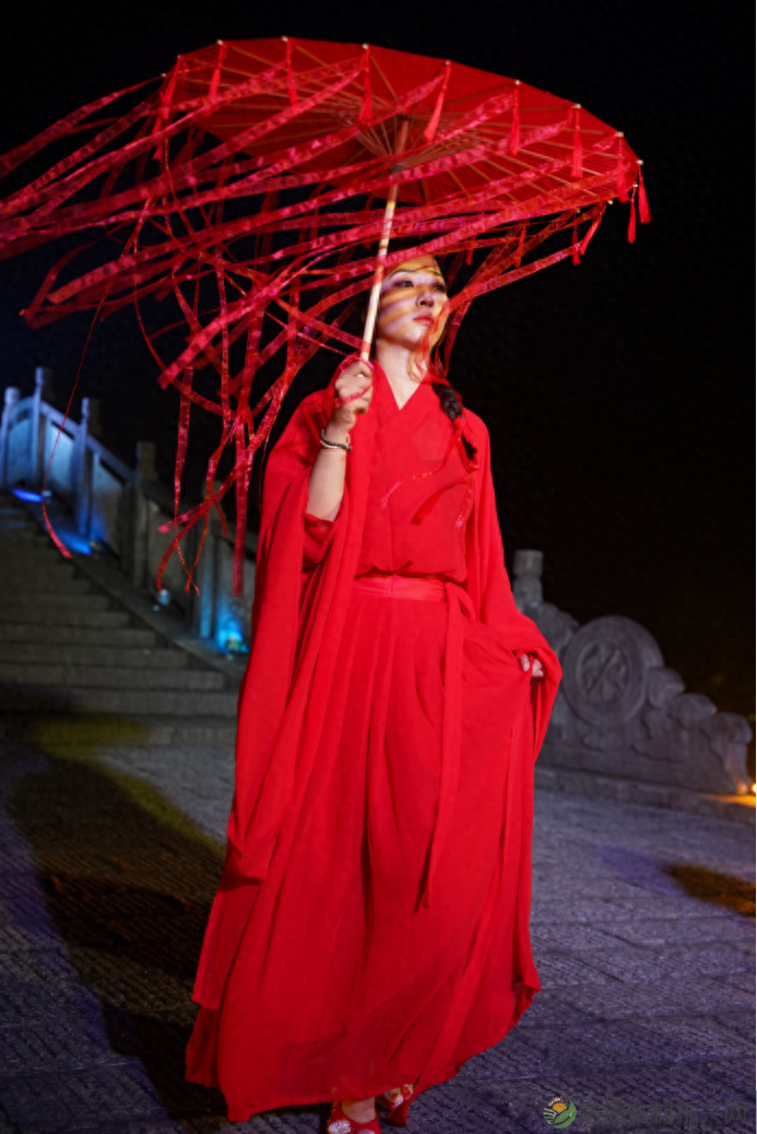 【双节特辑】常德桃花源景区人气爆棚!游客共度欢乐佳节!(图8) 【双节特辑】常德桃花源景区人气爆棚!游客共度欢乐佳节!(图8)