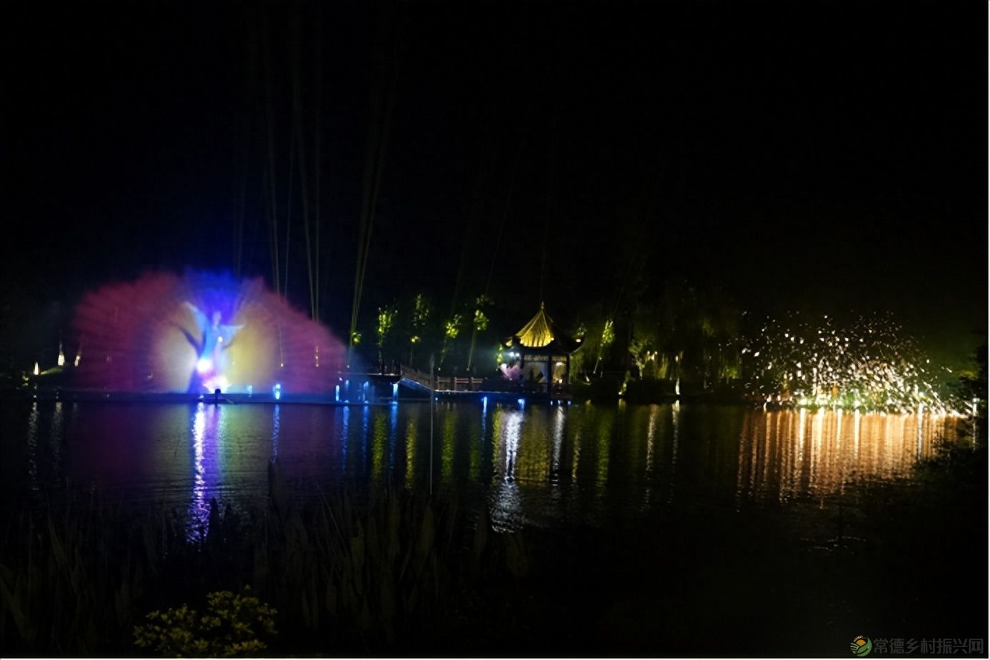 【双节特辑】常德桃花源景区人气爆棚!游客共度欢乐佳节!(图11) 【双节特辑】常德桃花源景区人气爆棚!游客共度欢乐佳节!(图11)