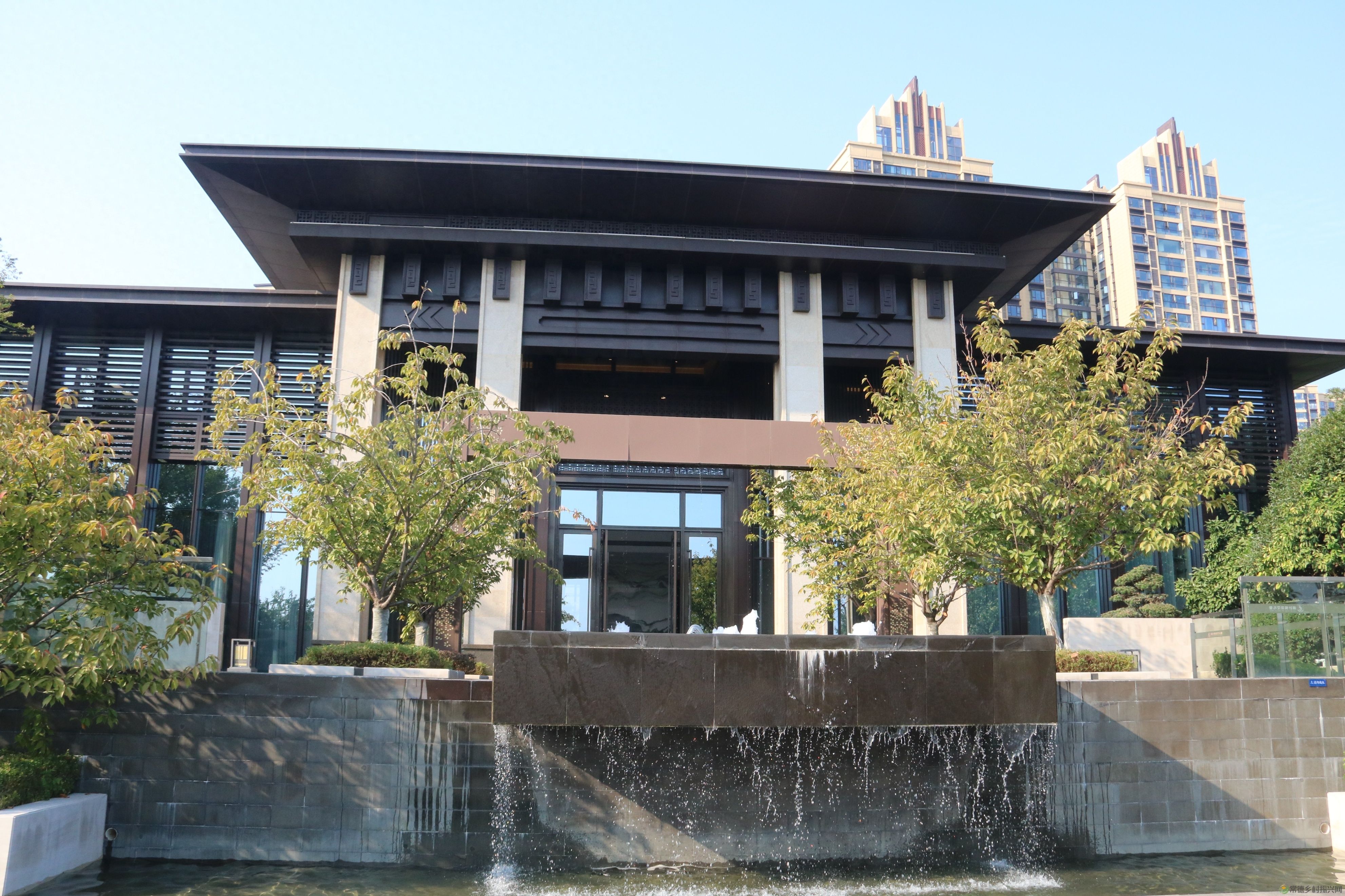 常德新地标:邂逅浪漫,遇见荷花礼堂!(图1) 常德新地标:邂逅浪漫,遇见荷花礼堂!(图1)