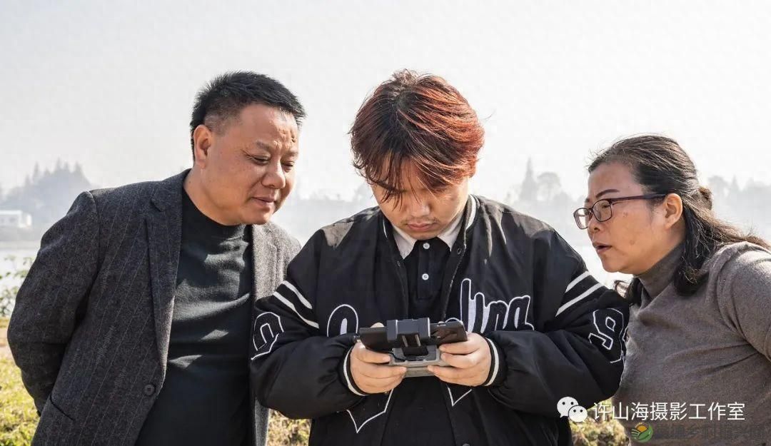 常德市库区移民专题拍摄今日收尾，以茶代酒祝贺杀青