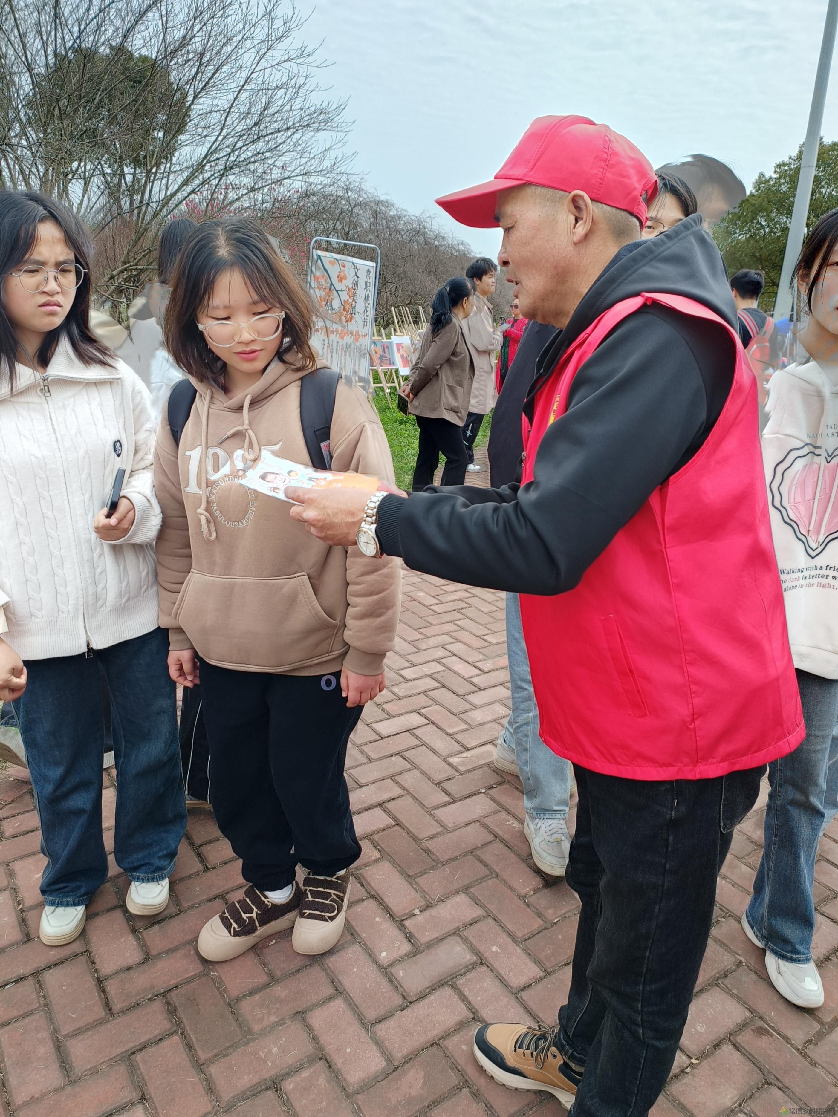 禁毒宣传进高校 花样青春不“毒”行(图7)