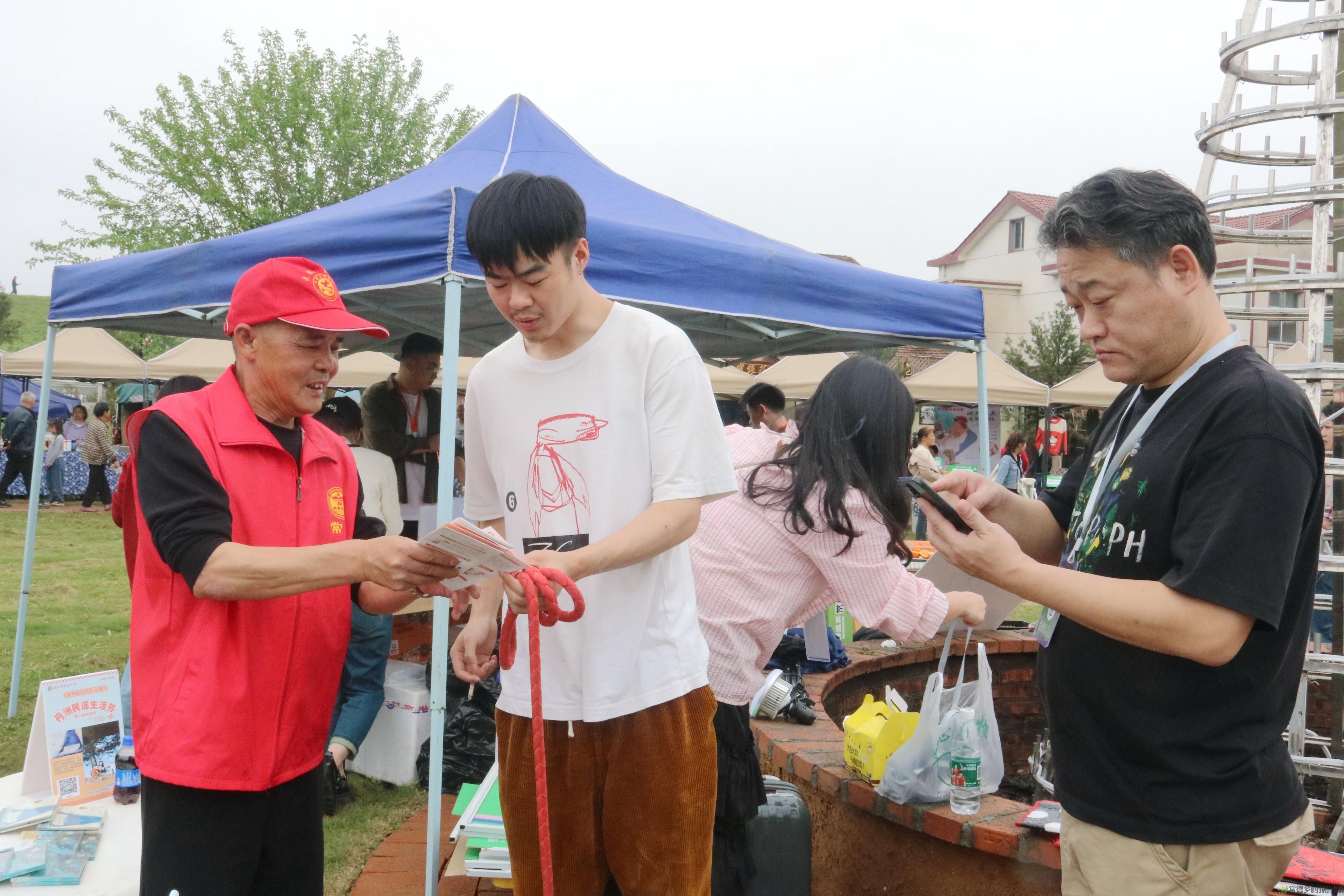 【武陵禁毒】禁毒宣传走进音乐节 唱响防毒拒毒最强音(图2)