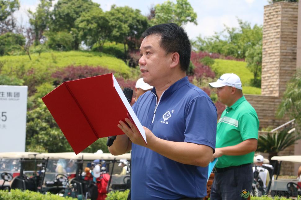 品“千年国”酒 打快乐高球——张家界高尔夫第三届“千年国酒杯”邀请赛圆满收官(图3) 品“千年国”酒 打快乐高球——张家界高尔夫第三届“千年国酒杯”邀请赛圆满收官(图3)