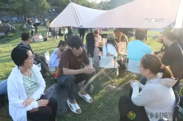 不一样的上马墩 | 民谣音乐 高山露营 这里风光最太平(图5)