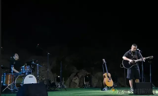 不一样的上马墩 | 民谣音乐 高山露营 这里风光最太平(图12)