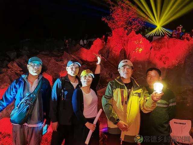 不一样的上马墩 | 民谣音乐 高山露营 这里风光最太平(图21)