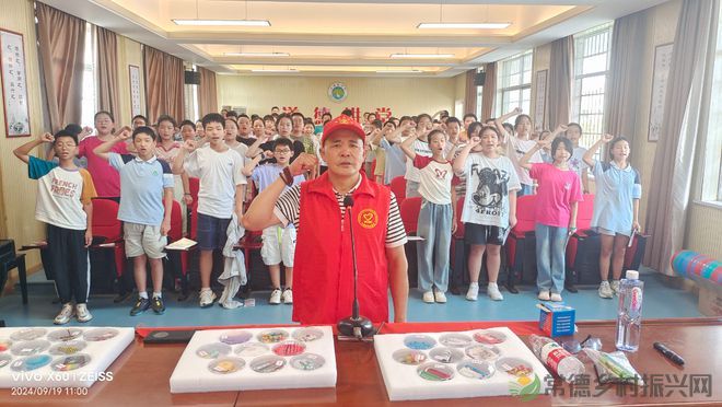 常德柳叶湖白鹤镇中学开展防范青少年药物滥用宣传活动(图4)