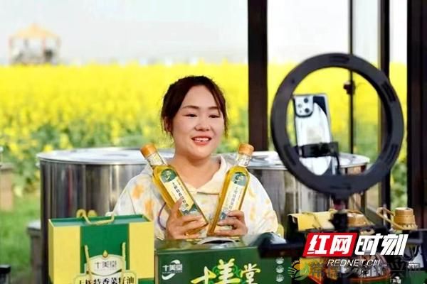 美丽常德 乡建有我丨蔡书劲:当好发展“中间人”为乡村振兴赋能(图3) 美丽常德 乡建有我丨蔡书劲:当好发展“中间人”为乡村振兴赋能(图3)