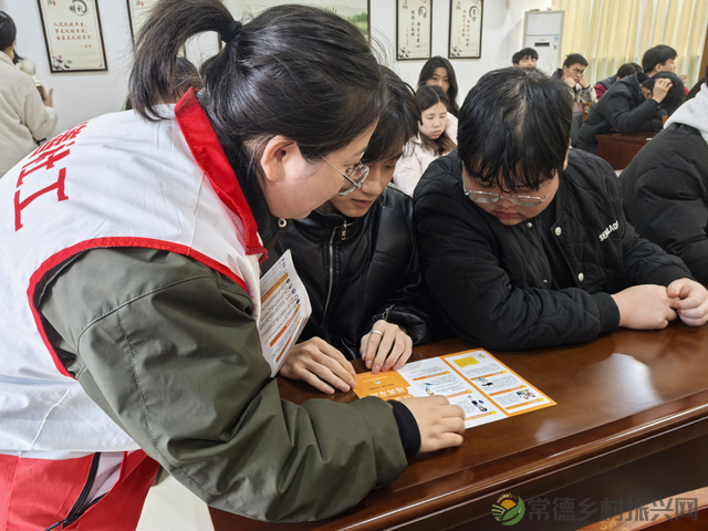 常德：禁毒防艾宣传 护航高校学子(图2)