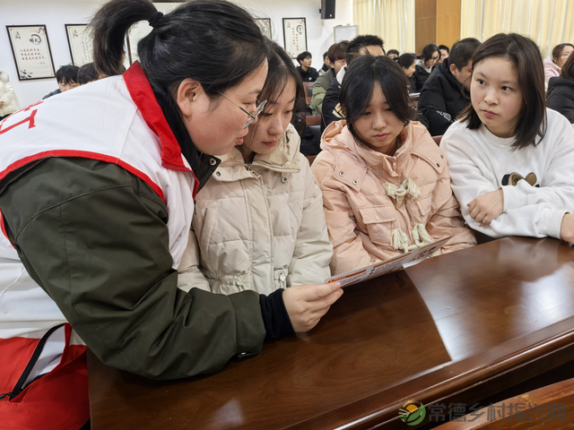 常德：禁毒防艾宣传 护航高校学子(图3)