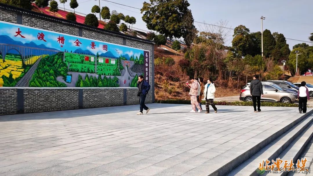 临澧新增一文化广场,你打卡了吗?还有短视频大赛正在继续......(图2) 图片