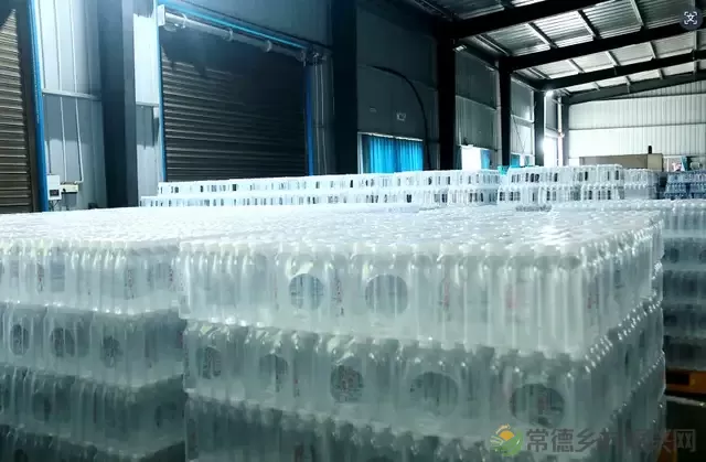 九九太浮——开启本土知名品牌岩涌泉水的典范标志,湖南人的骄傲(图3) 九九太浮——开启本土知名品牌岩涌泉水的典范标志,湖南人的骄傲(图3)