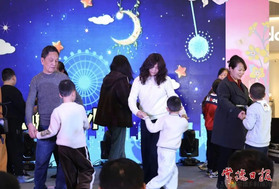 表演1.jpg